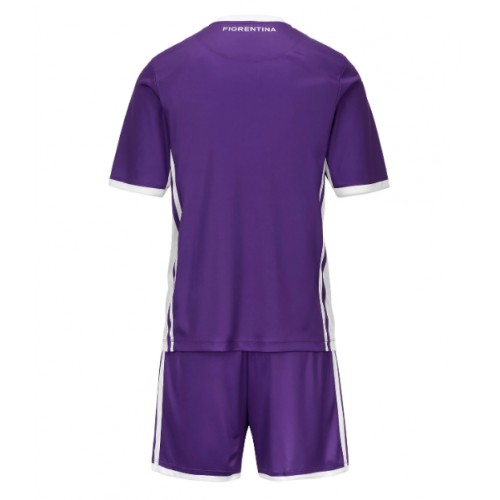 Fiorentina Hemmaställ Barn 2025-26 Kortärmad (+ Korta byxor) Fiorentina Hemmaställ Barn 2025-26 Kortärmad (+ Korta byxor)